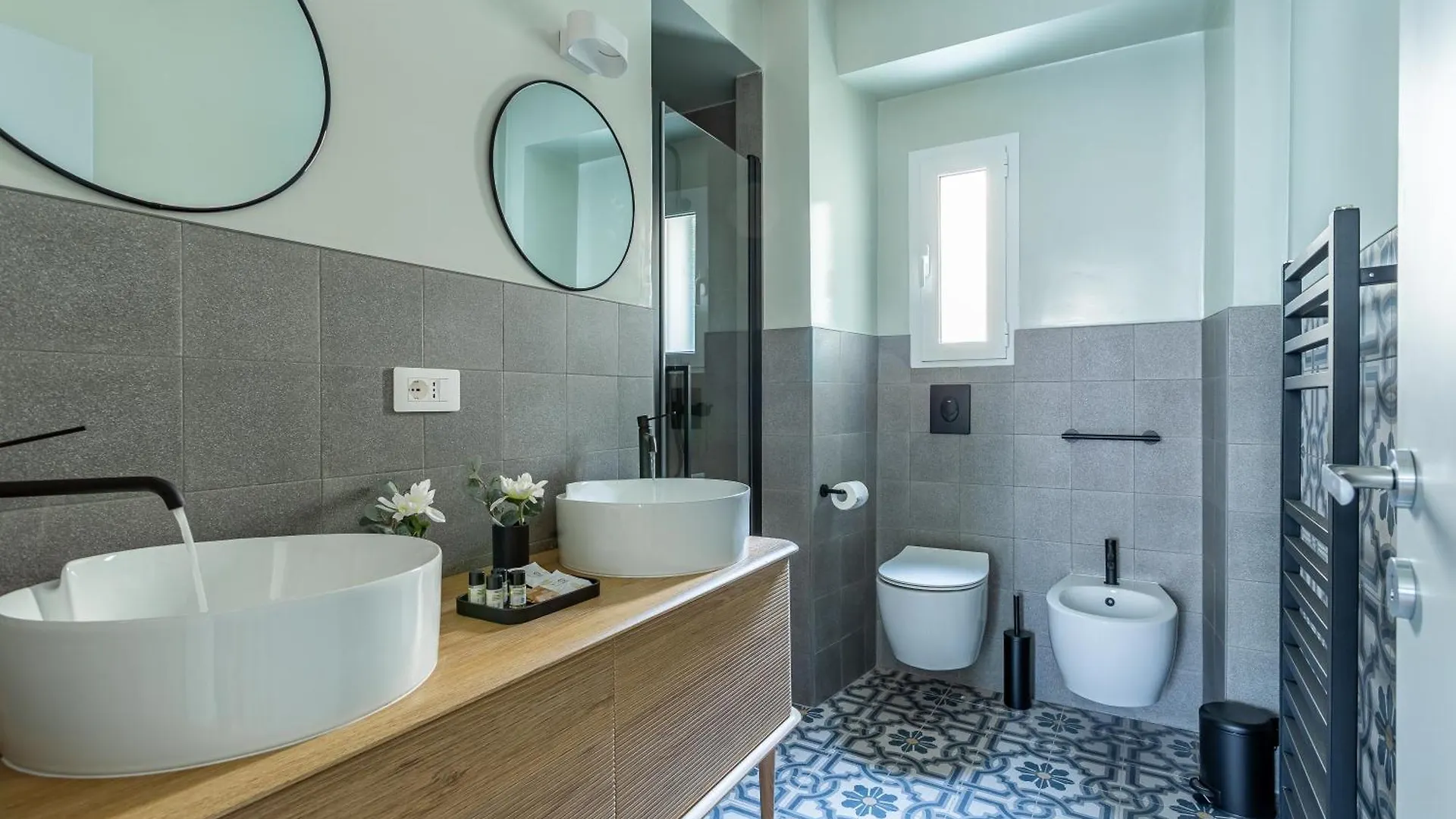 Iflat Colosseum New Boutique Stay Rome Apartment